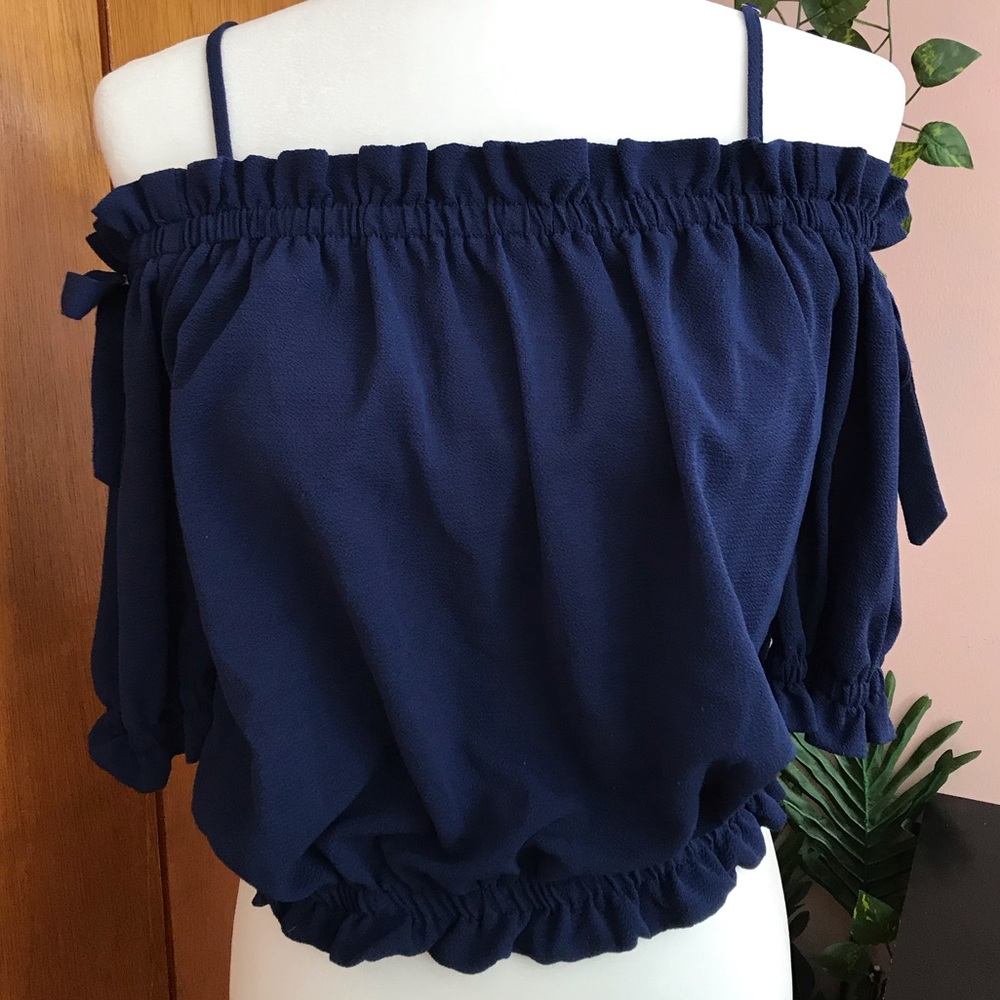 Mine Off the shoulder crop top